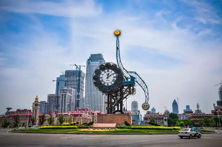 天津世纪钟广场640x1136分辨率查看