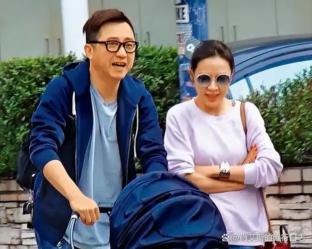 再看伊能静,步入第二段婚姻后过得顺风顺水,不仅可以使劲秀婆婆老公