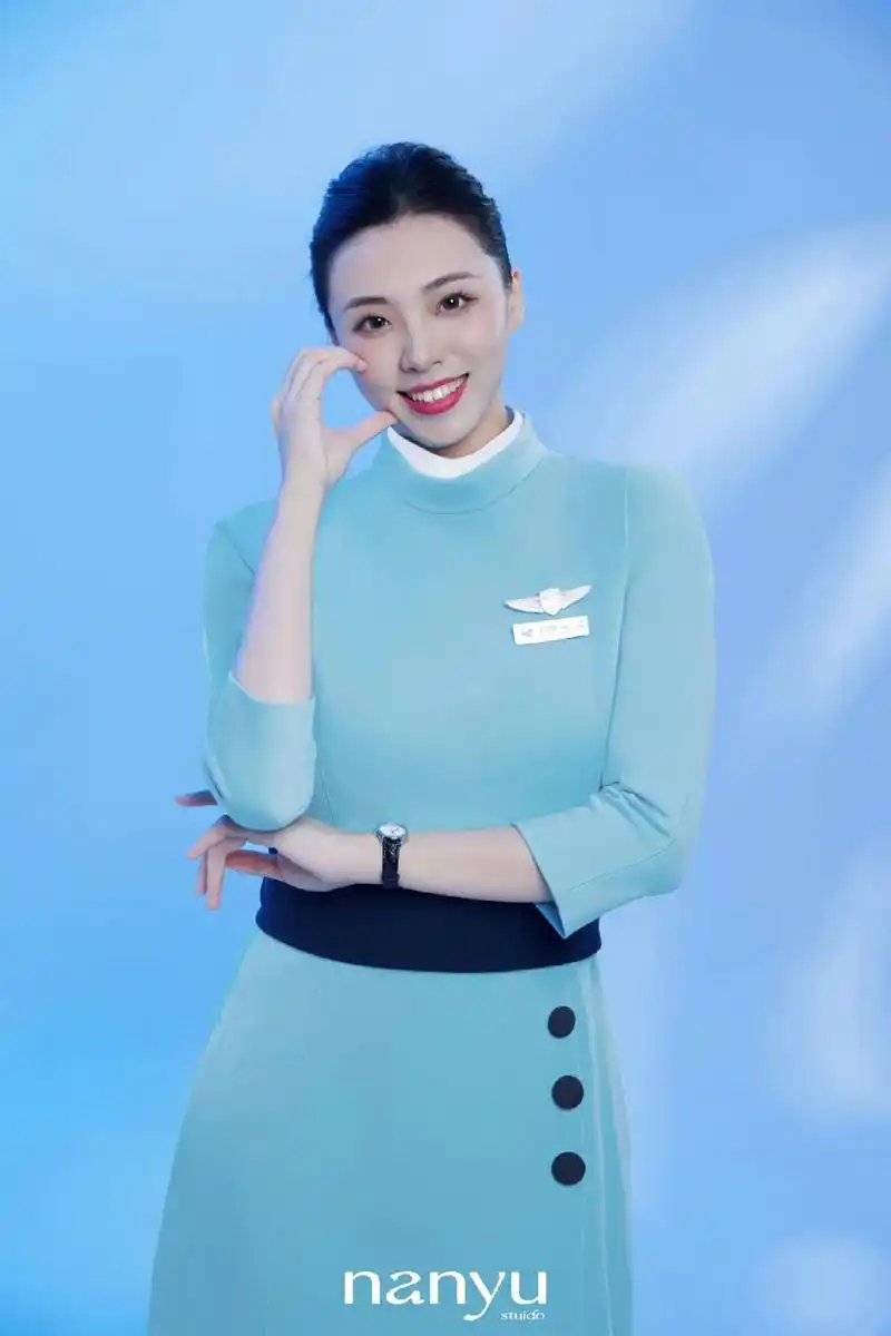 你看我的厦航制服照好看吗.#厦航空姐 #厦航小白鹭 #厦航乘 - 抖音