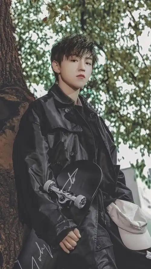 tfboys王俊凯帅气写真,高清图片,手机锁屏桌面-壁纸族