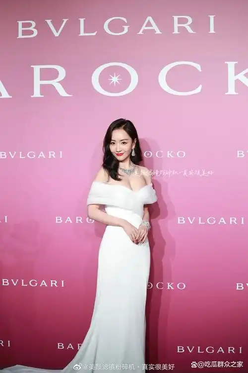 杨蓉的身材一直都是这么辣嘛