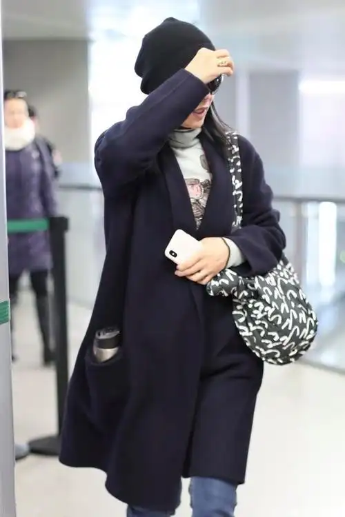 那英卫衣最新穿搭(那英当真不服老)(8)