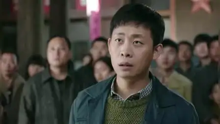 鸡毛飞上天:江河拿着存折去陈家村还债,众人很惊讶,这是干嘛-电视剧