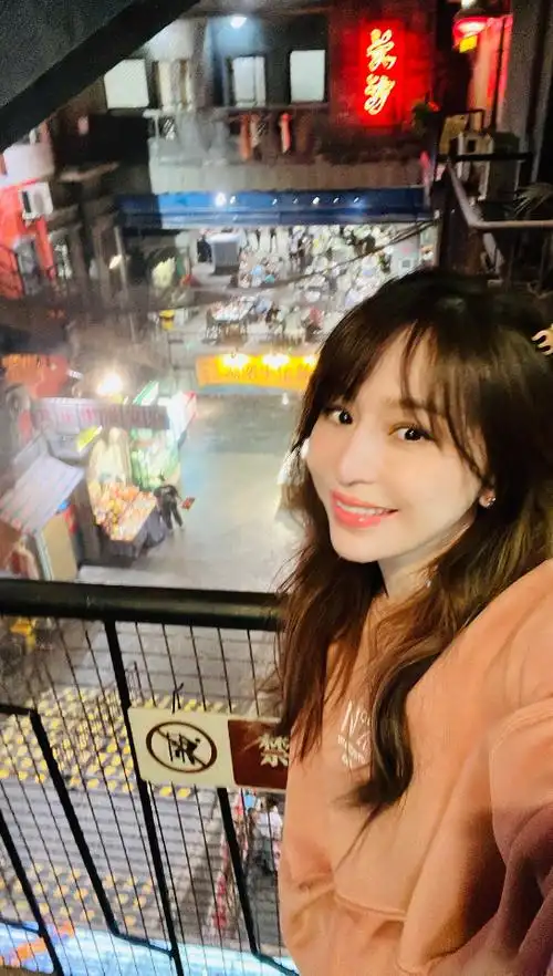 活动  可爱的王心凌的自拍照!