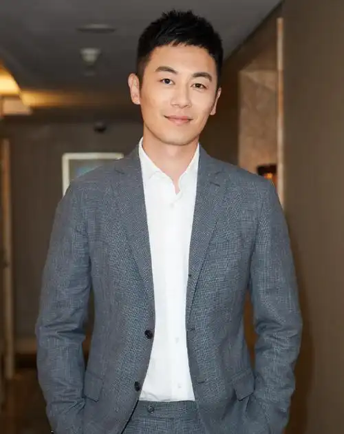 朱亚文老婆个人简介沈佳妮(结婚9年后再看沈佳妮,生2娃婚姻幸福)