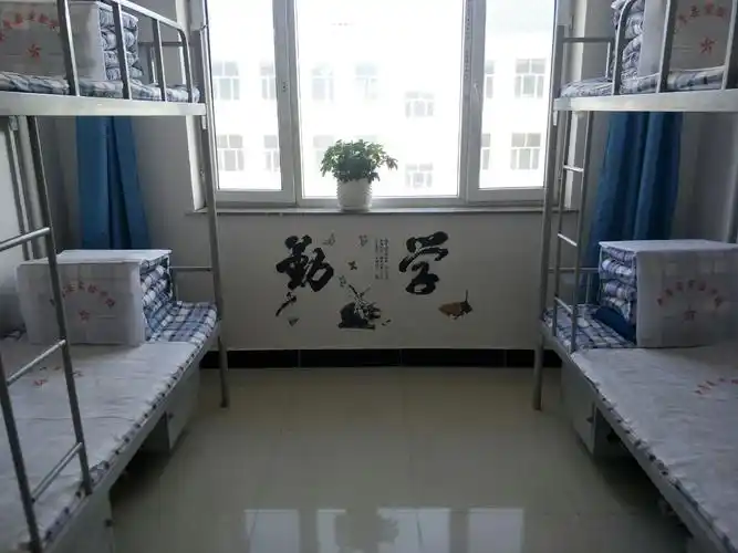 带您走进实验学校高中男生宿舍