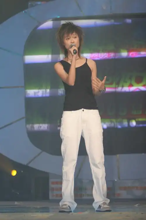 69 [贴图]漫画,超女的~超可爱的哟~ 茹茈坚强 发表于 2005-8-10 22