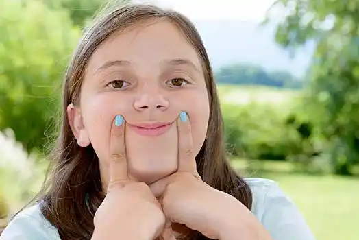 头像,漂亮,美女,女孩,制作,做鬼脸