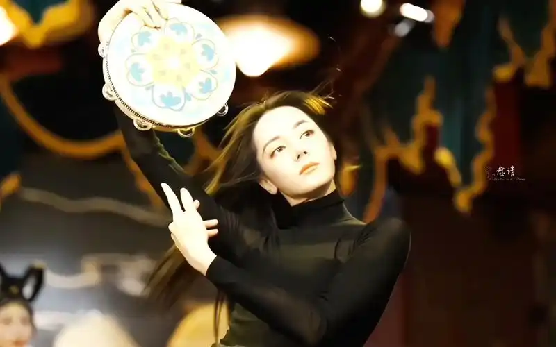 【迪丽热巴】内娱独一份的神性