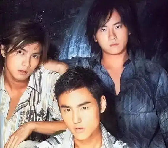 并且与"郑元畅,贺军翔"并称"凯渥三剑客",虽然经常参加节目,但是