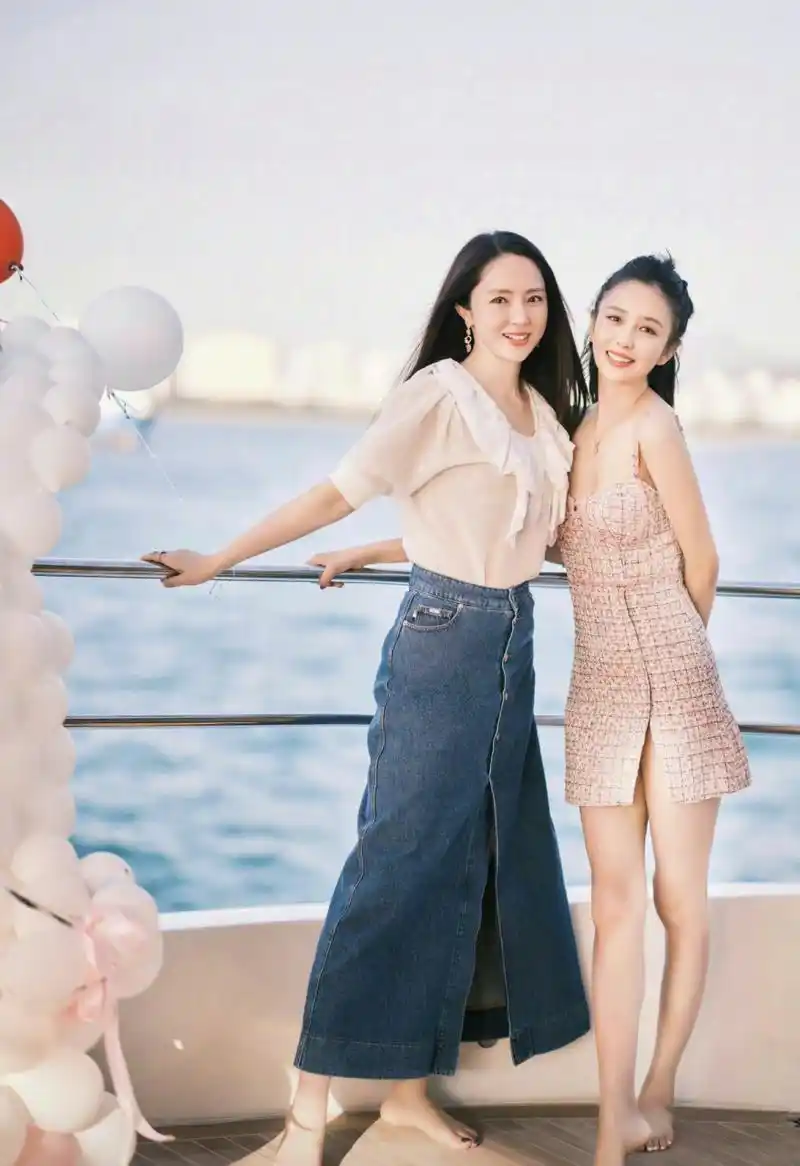 董璇佟丽娅 像双胞胎姐妹