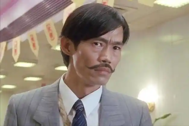 元华谈李小龙我曾在背后尝试偷袭他差点被打断一根肋骨