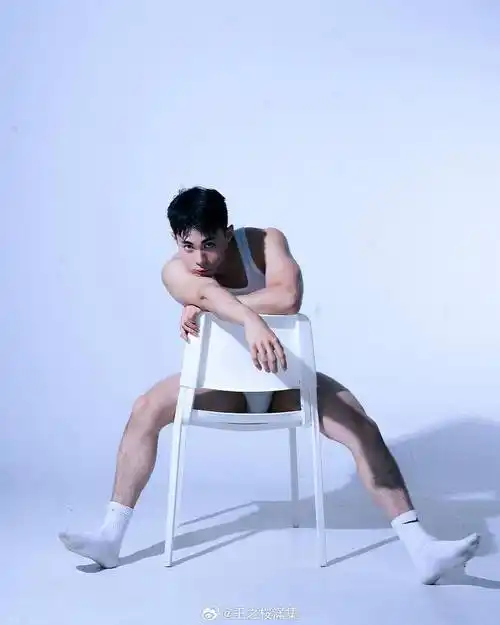 帅哥##颜值##小鲜肉##腹肌