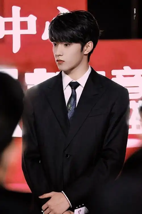 9221:00(1卷2963)黑西装999999@时代少年团-刘耀文【刘耀文