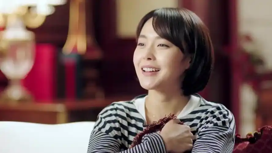 鸡毛飞上天邱岩这个小丫头夸玉珠干妈夸上天真是看不够