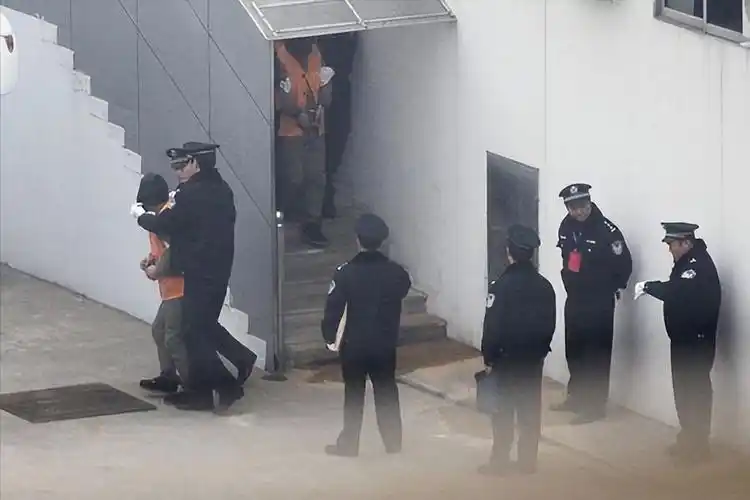 注射死刑是什么药(在枪决现场,为什么要准备一台救护车?