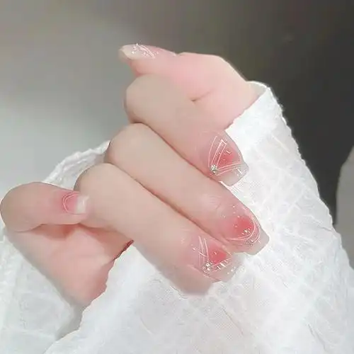 新娘美甲 让指尖风情更加迷人,新娘美甲图片大全("金九银十"仙气满满