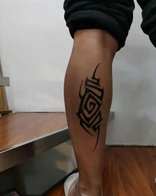 图腾纹身图片_腿部图腾纹身图案