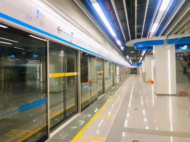 67速看郑州地铁3号线即将投入运营地铁4号线也快了