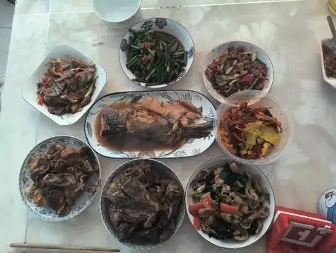幸福过年了,丰盛的午餐