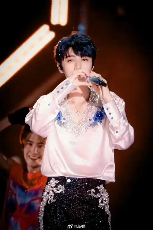 啊又高贵又可爱的感觉,又是被小凯惊艳的一天@tfboys-王俊凯#新娱