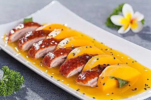 中餐菜品烤鸭