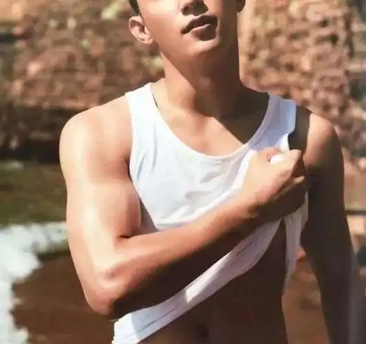 天啦30天已经换了20个男朋友了