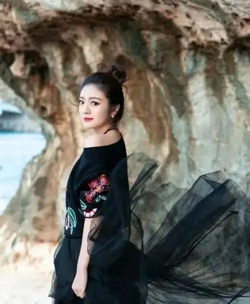 安以轩的美图_网易订阅