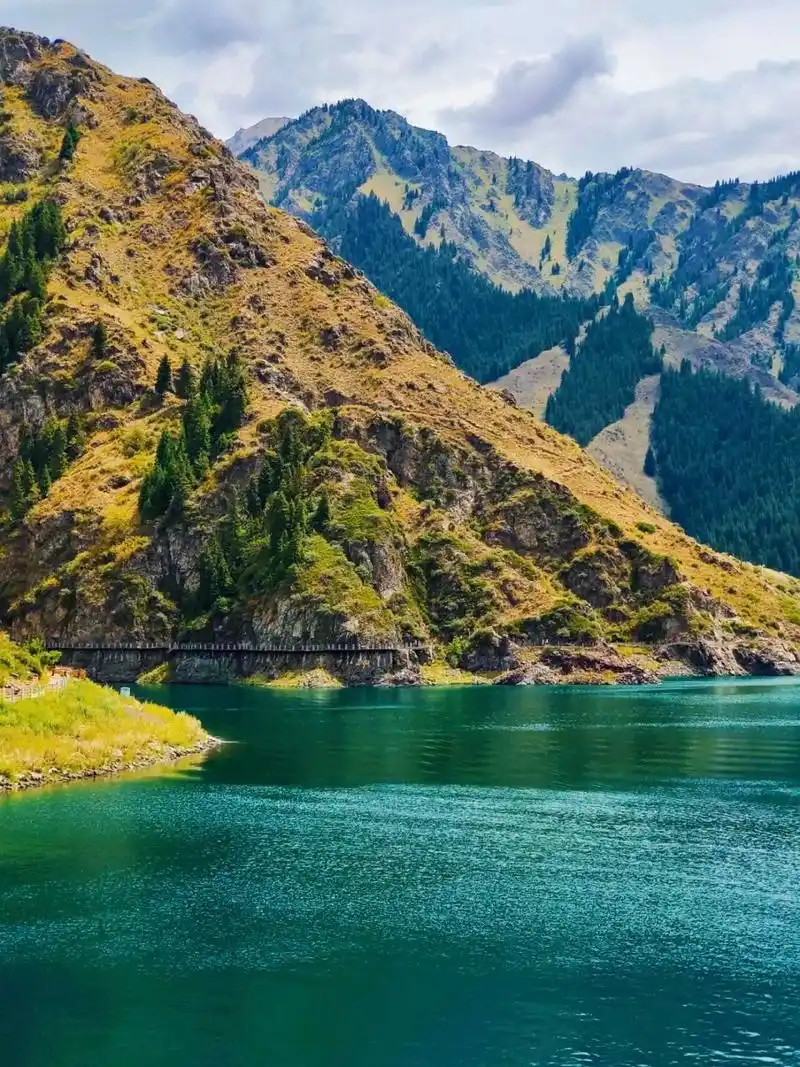 新疆天山天池|最美的人间仙境 96关于【天山天池】 天山天池风景