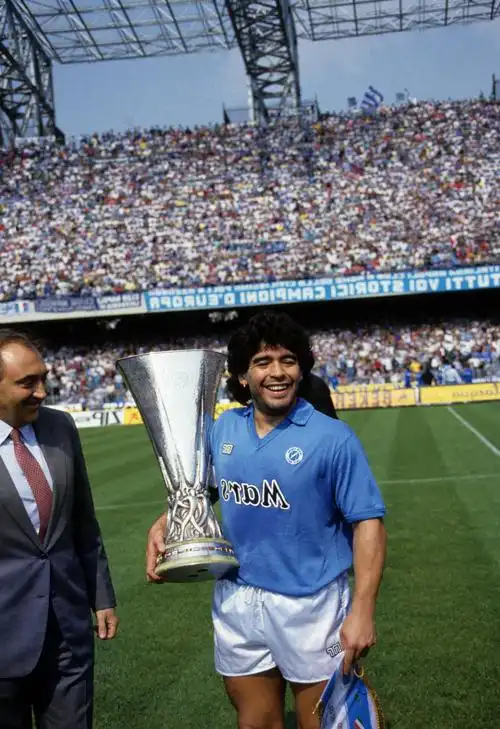 诗歌丨伟大的球星马拉多纳