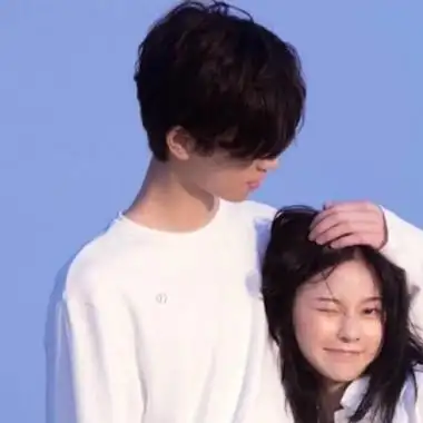 甜蜜的2021最火情侣头像无水印图片