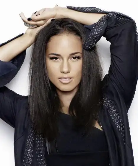 cook),1981年1月25日出生于美国纽约州纽约市曼哈顿,美国女歌手,音乐