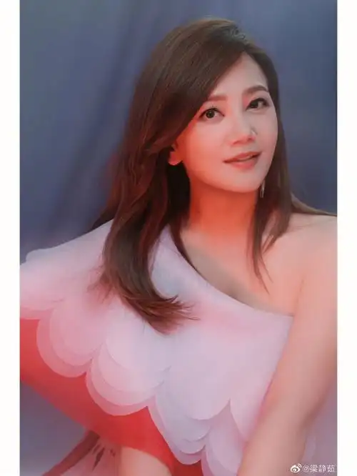 梁静茹男孩(女孩)爷青回,从小学四年级女同桌一首《宁夏》伴我走过