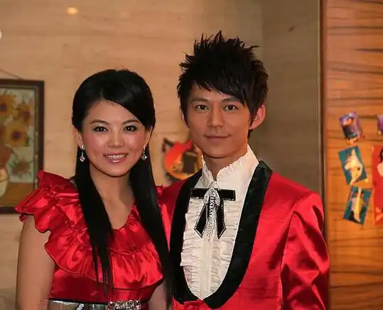 何炅和李湘主持的节目叫什么