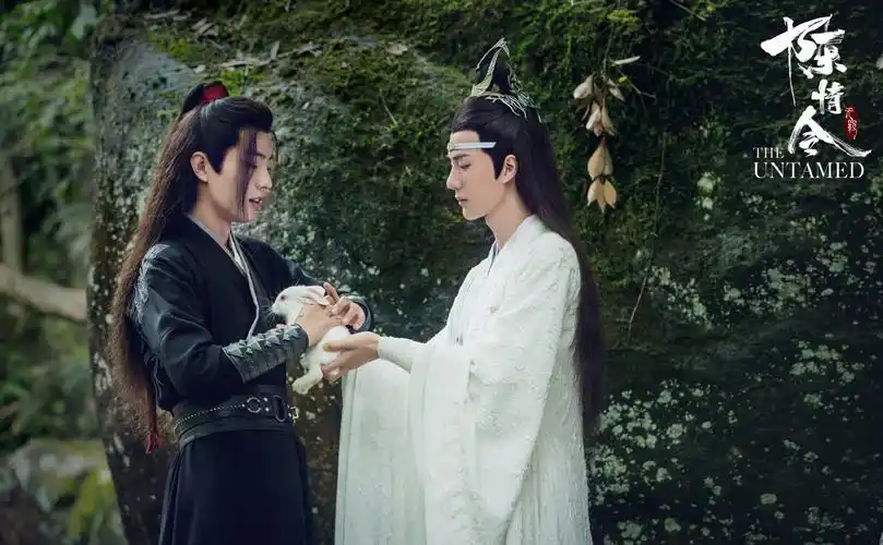 肖战王一博有爱互动,魏璎珞和魏婴同台!