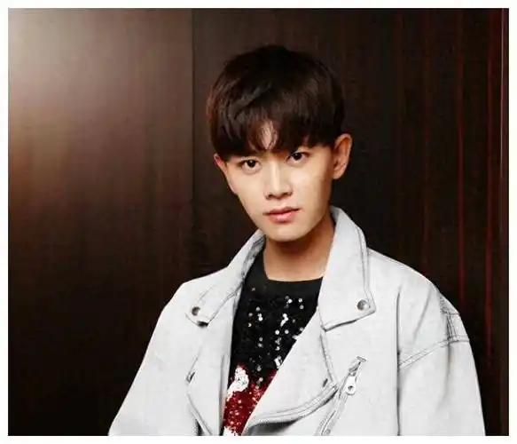 曝光!任嘉伦兰贺出轨被查实,知情人士直言内幕,惊爆更多细节