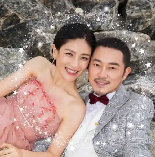 原创沙溢44岁生日妈妈和妻子分别为他庆生父子三人同框很温馨