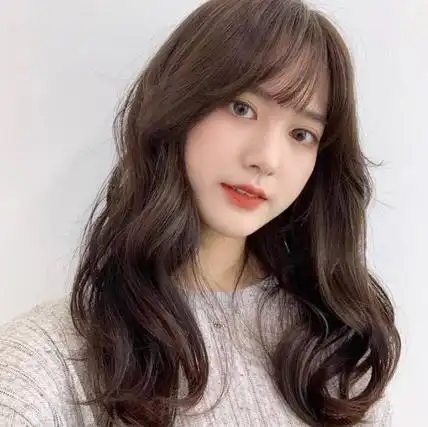 低调显白像咖啡色泽的染发发色_染发发型 - 美发站