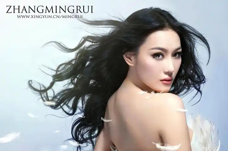 武林第一美女张馨予代言游戏