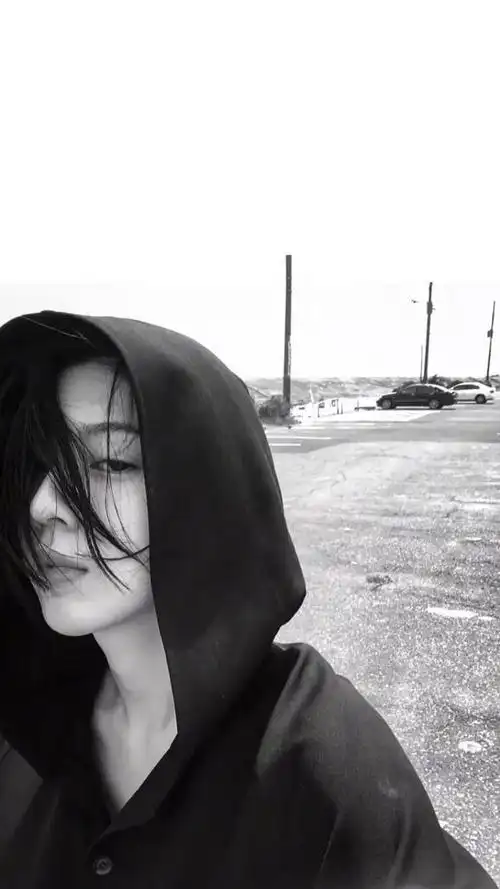 黑白风格的壁纸,冷的很高级