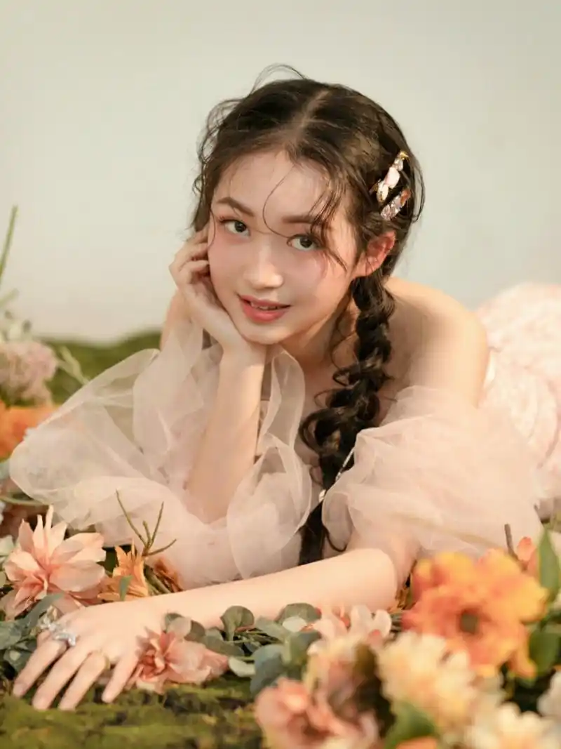 松散慵懒的麻花辫 甜甜的法式复古风有人喜欢吗71 .