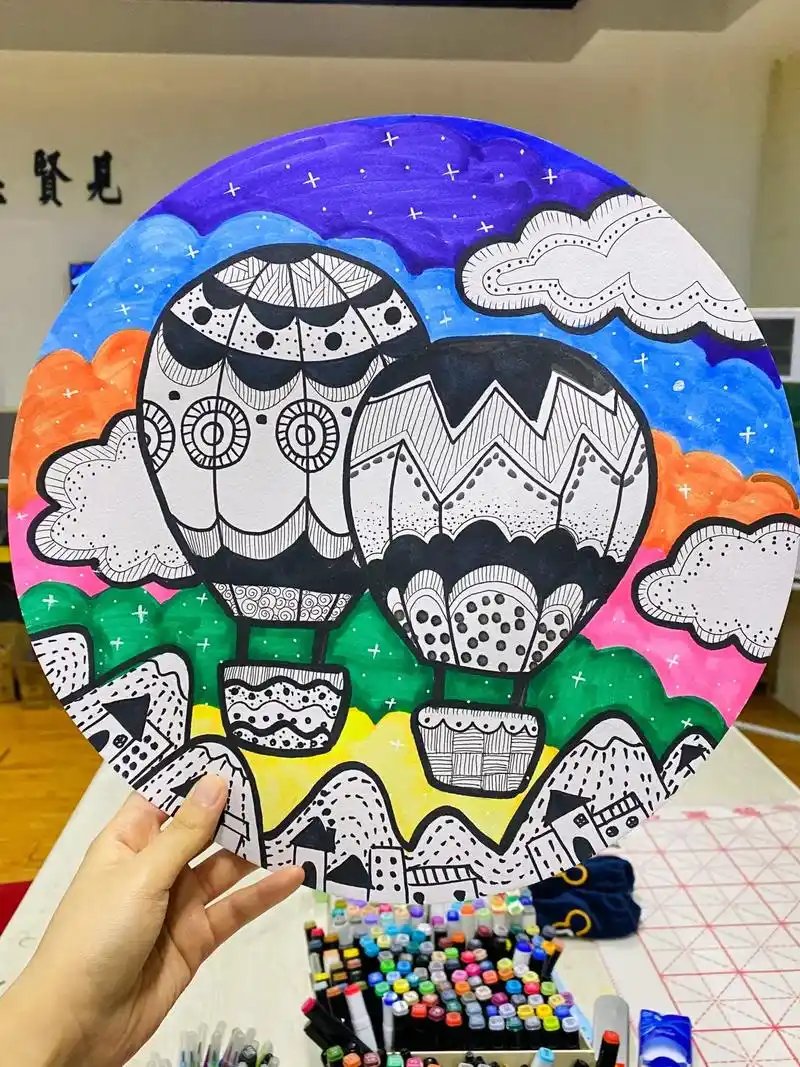超好看的线描热气球适合68岁的小朋友练习