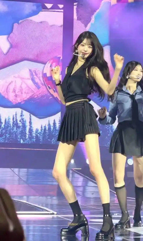 张元英长腿刷屏迎面走来的头身比我们如何练就完美身材呢