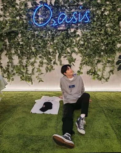 吴世勋.女友视角