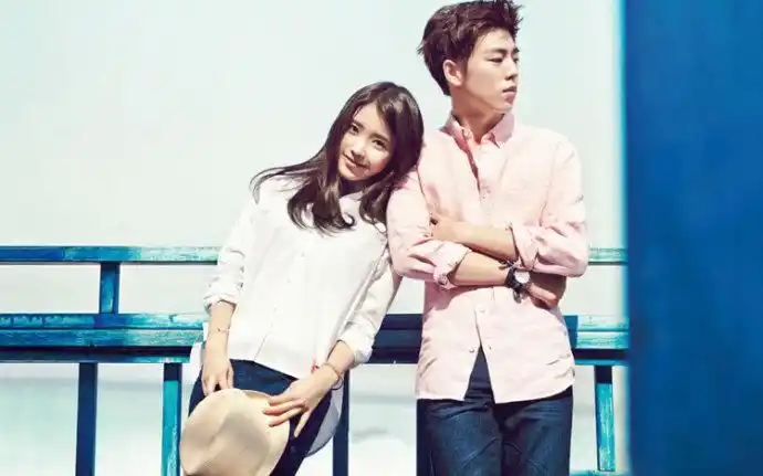 后来的他们,可能就这样了,继续以朋友的身份相处着,只是朋友,又仅是