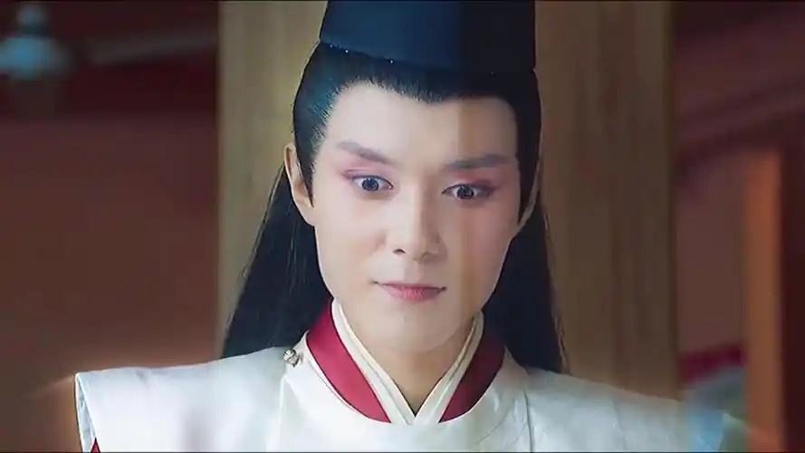 沉迷于尔康的褚赢