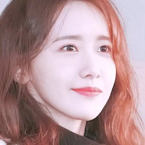 林允儿头像by沈灿阳