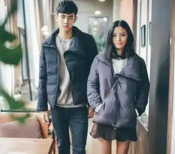 175的男生可以找165左右的女孩,两个人相差10厘米左右也是最佳身高差