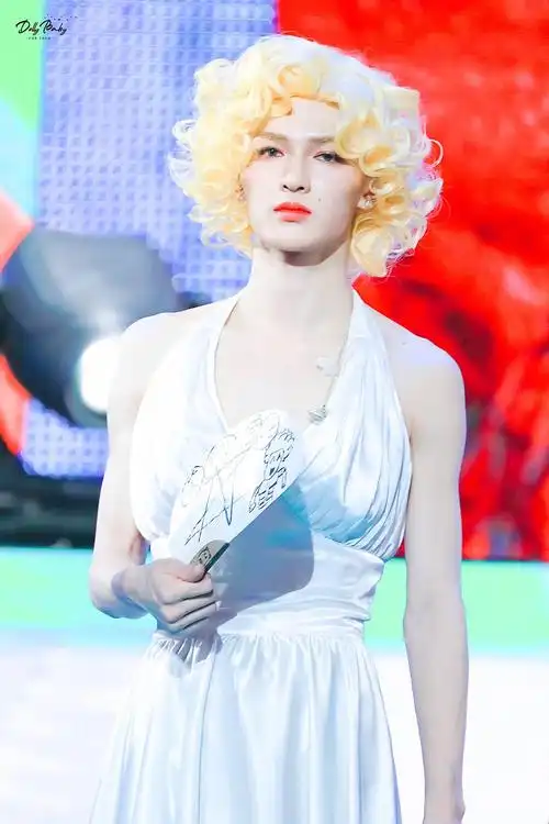 fm728 朱正廷 梦露cos 最全图楼"她"百无禁忌美丽坦荡.