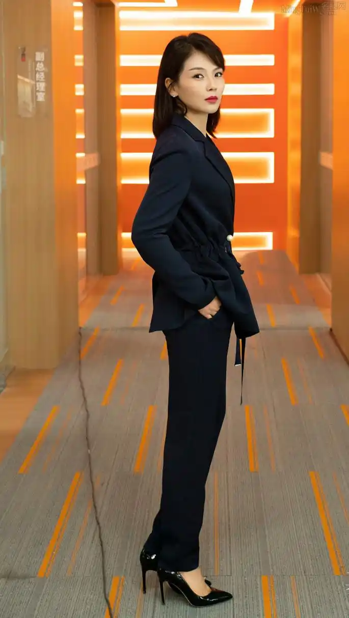 刘涛光脚剧照气质成熟魅力十足 67#刘涛